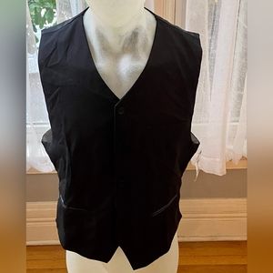 Brand New | EDGE by WD•NY | Button Up Vest